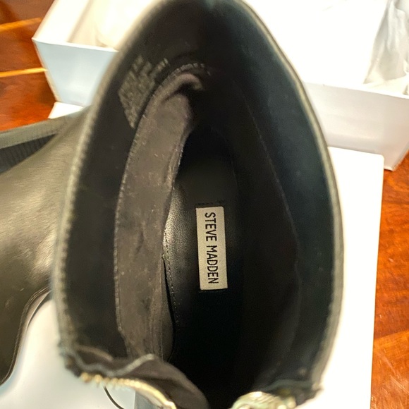 Steve Madden Booties - Picture 4 of 8